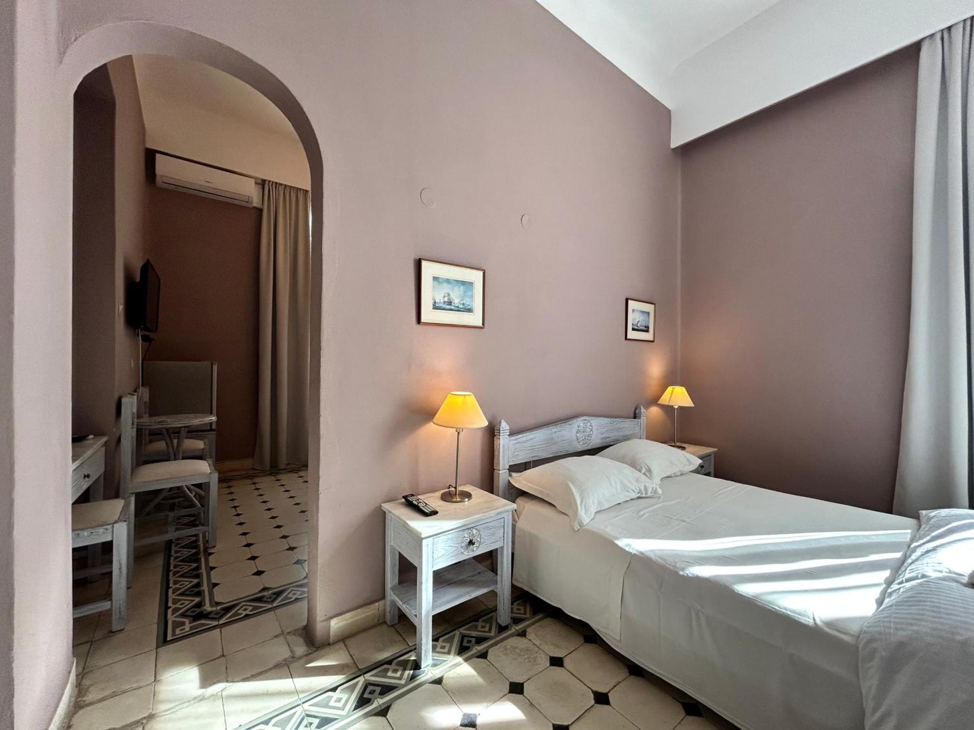 Tinion Urban Hotel Tínos Extérieur photo